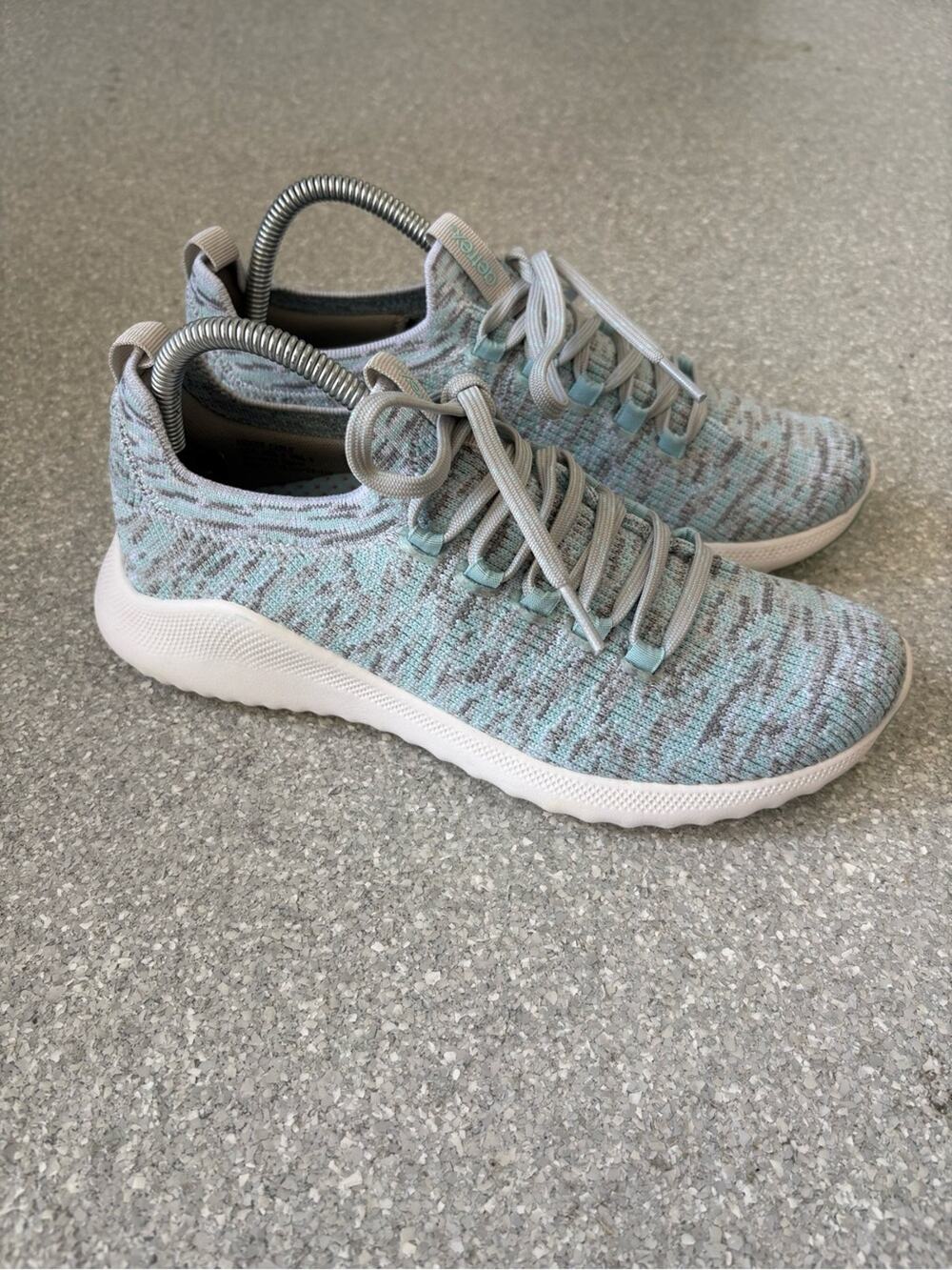 Aetrex Women's Carly Arch Support Sneakers size 8.5